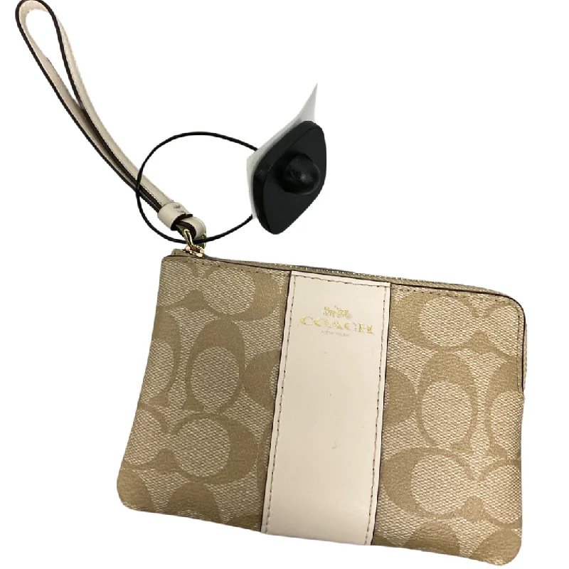 Wristlet Designer By Coach, Size: Medium