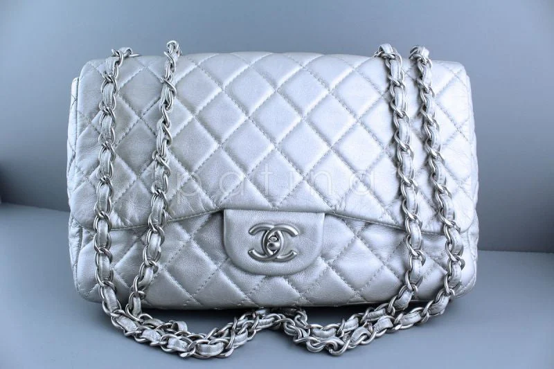 Chanel Silver Lambskin Jumbo 2.55 Quilted Classic Flap Bag